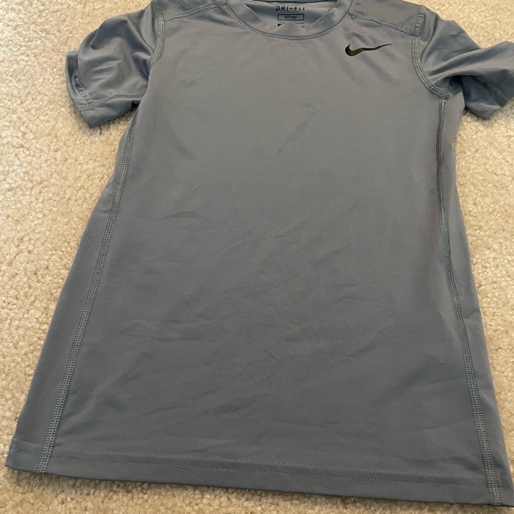 nike boys dri fit solid tee size 7 - Picture 2 of 2